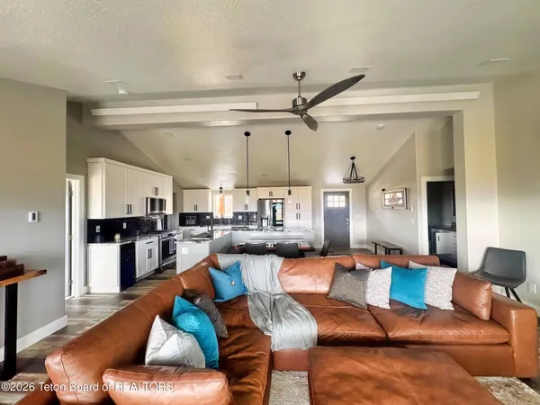 $699,489 | 963 Stump Creek Road, Auburn, WY 83111