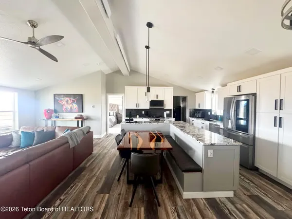 $699,489 | 963 Stump Creek Road, Auburn, WY 83111