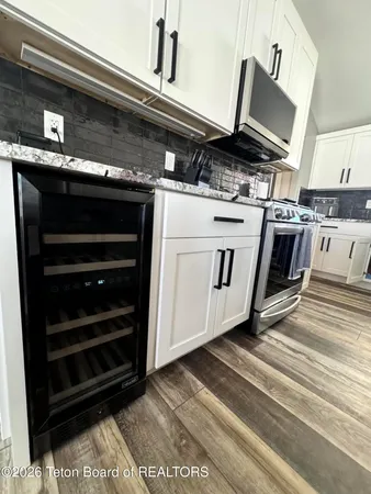 $699,489 | 963 Stump Creek Road, Auburn, WY 83111