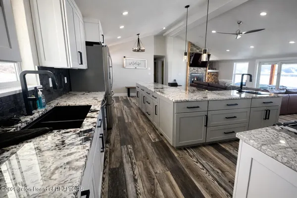 $699,489 | 963 Stump Creek Road, Auburn, WY 83111