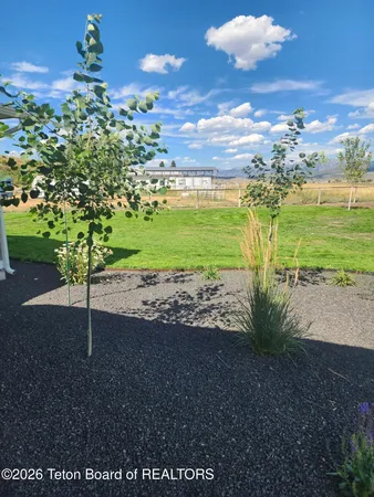 $699,489 | 963 Stump Creek Road, Auburn, WY 83111