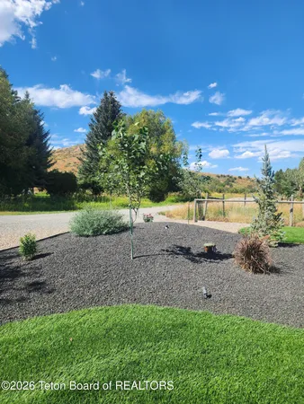 $699,489 | 963 Stump Creek Road, Auburn, WY 83111