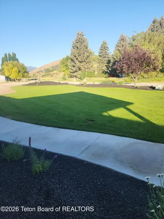 $699,489 | 963 Stump Creek Road, Auburn, WY 83111