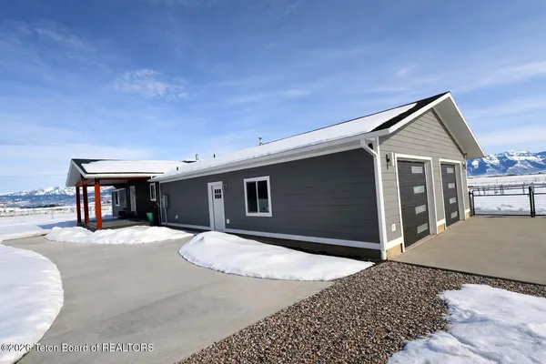 $699,489 | 963 Stump Creek Road, Auburn, WY 83111
