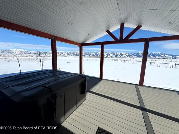 $699,489 | 963 Stump Creek Road, Auburn, WY 83111