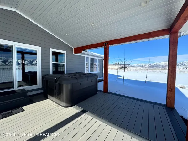 $699,489 | 963 Stump Creek Road, Auburn, WY 83111