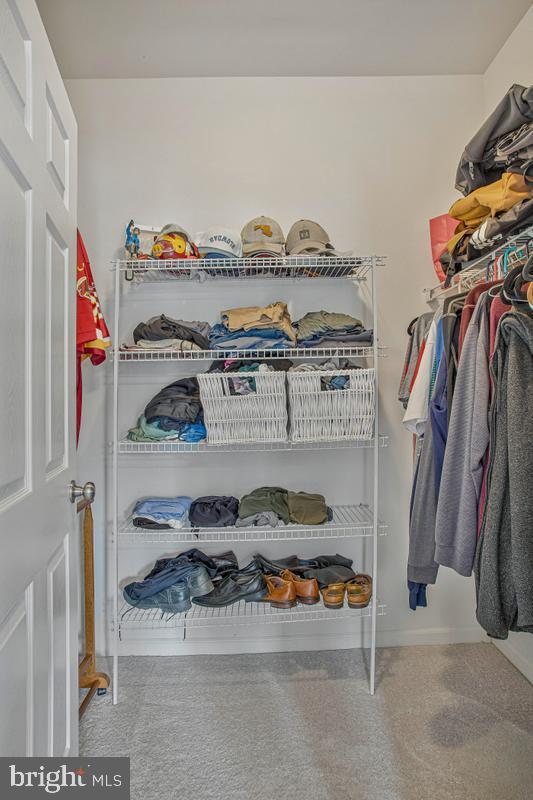 2310 Forest Ridge Terrace, Unit 6 Chesapeake Beach, MD 20732 - Photo 28 of 58 2nd walk in closet