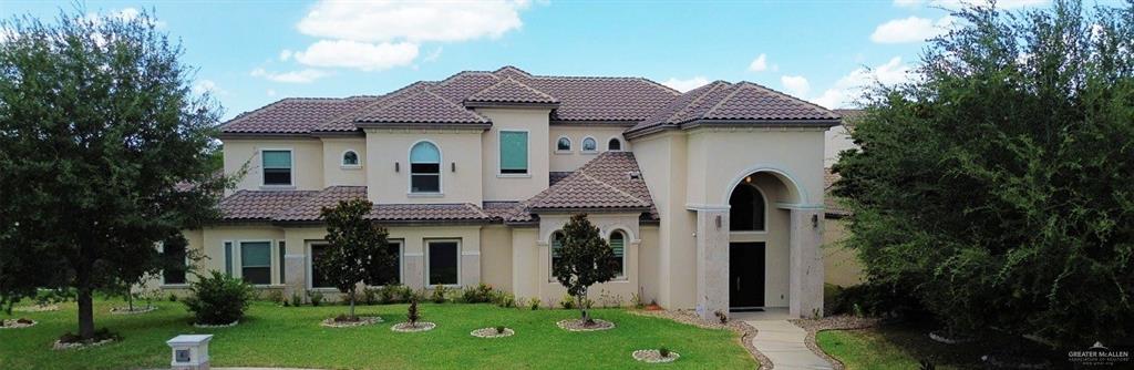 101 East Emory Avenue McAllen, TX 78504 - Photo 20 of 20 a front view of a house with garden