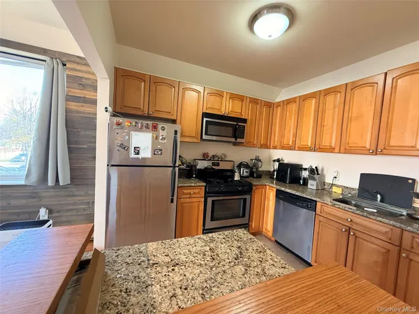 $2,700 | 217 Graff Avenue, Unit C | Throgs Neck