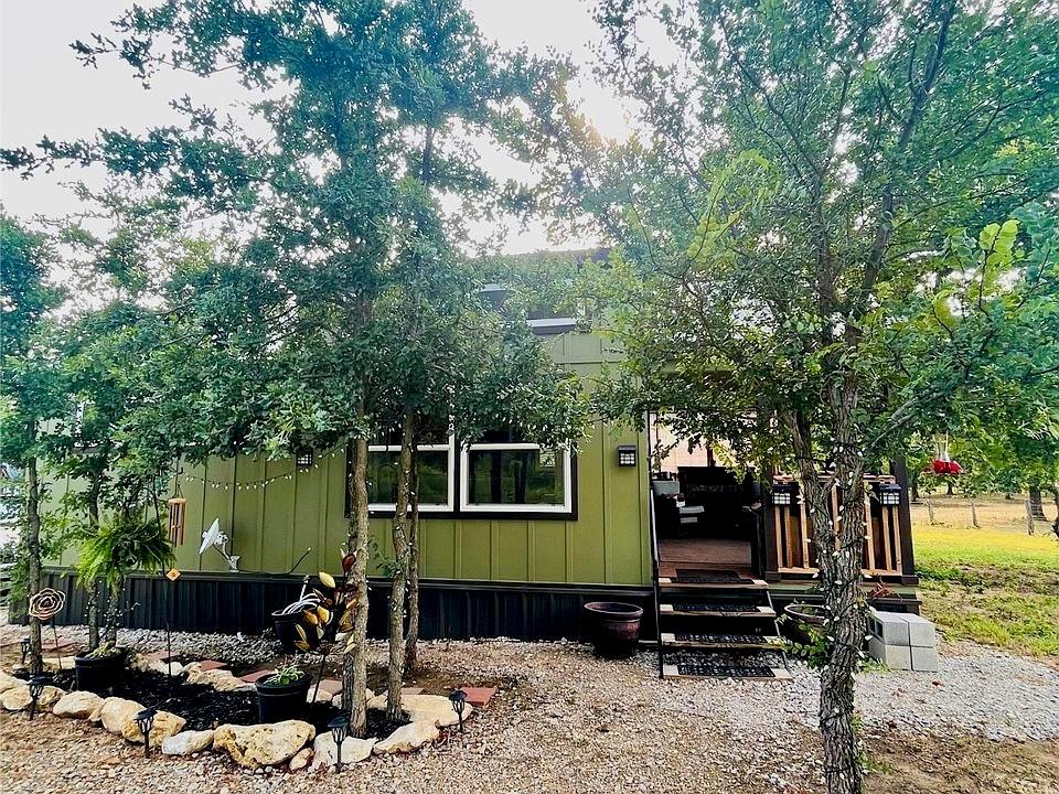1720 Dennis Road, Unit 12 Weatherford, TX 76087 - Photo 1 of 1 Gallery Image 1