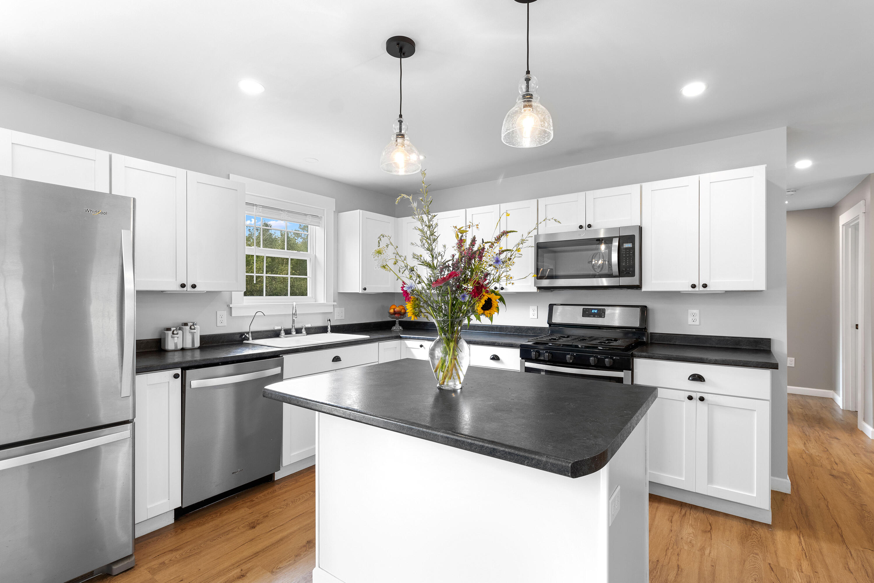 531 Spruce Head Road South Thomaston, ME 04858 - Photo 21 of 61 IMG_6898