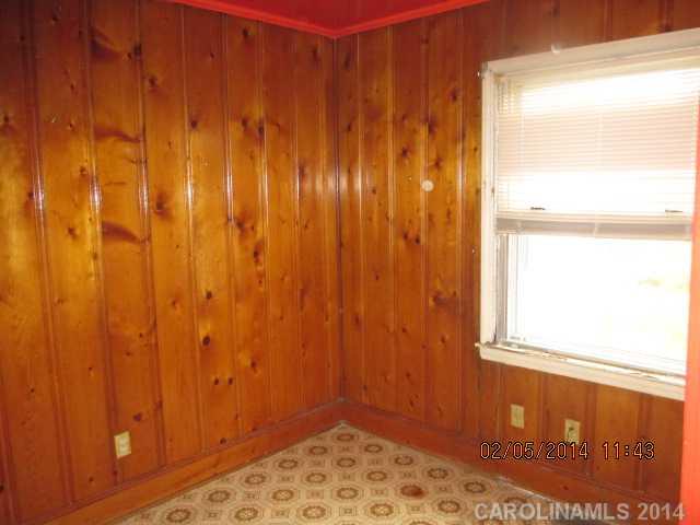 4021 Fieldcrest Road Charlotte, NC 28217 - Photo 4 of 7 Gallery Image 4