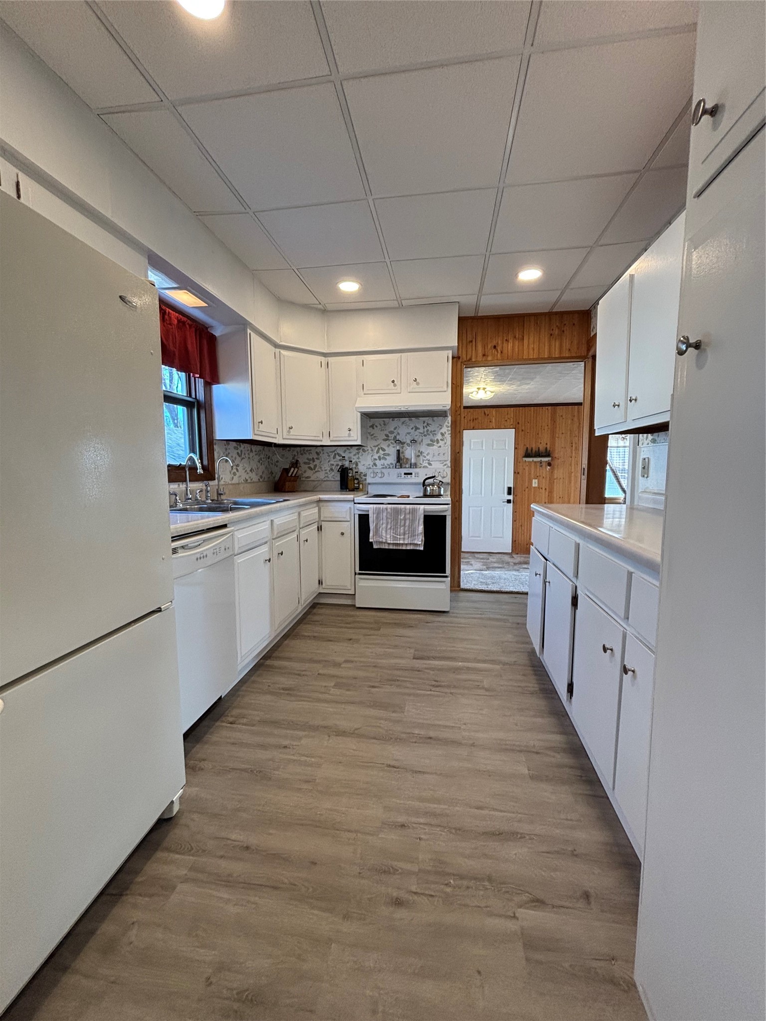 1820 Main Street Bloomer, WI 54724 - Photo 12 of 40
