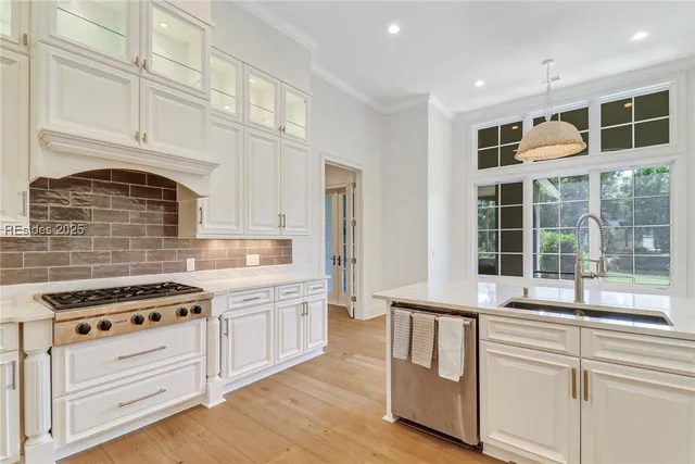 $1,625,000 | 4 Wedgewood Circle, Bluffton, SC 29910