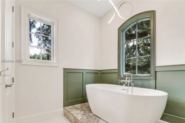 $1,599,000 | 4 Wedgewood Circle, Bluffton, SC 29910