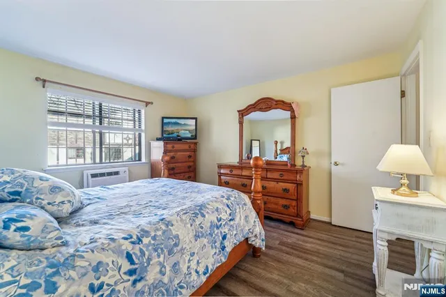 $289,000 | 2007 Hawthorne Lane, Unit 2007, Mahwah, NJ 07430