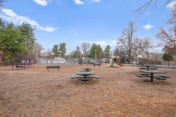 $340,000 | 40 Pierce Avenue, Lunenburg, MA 01462
