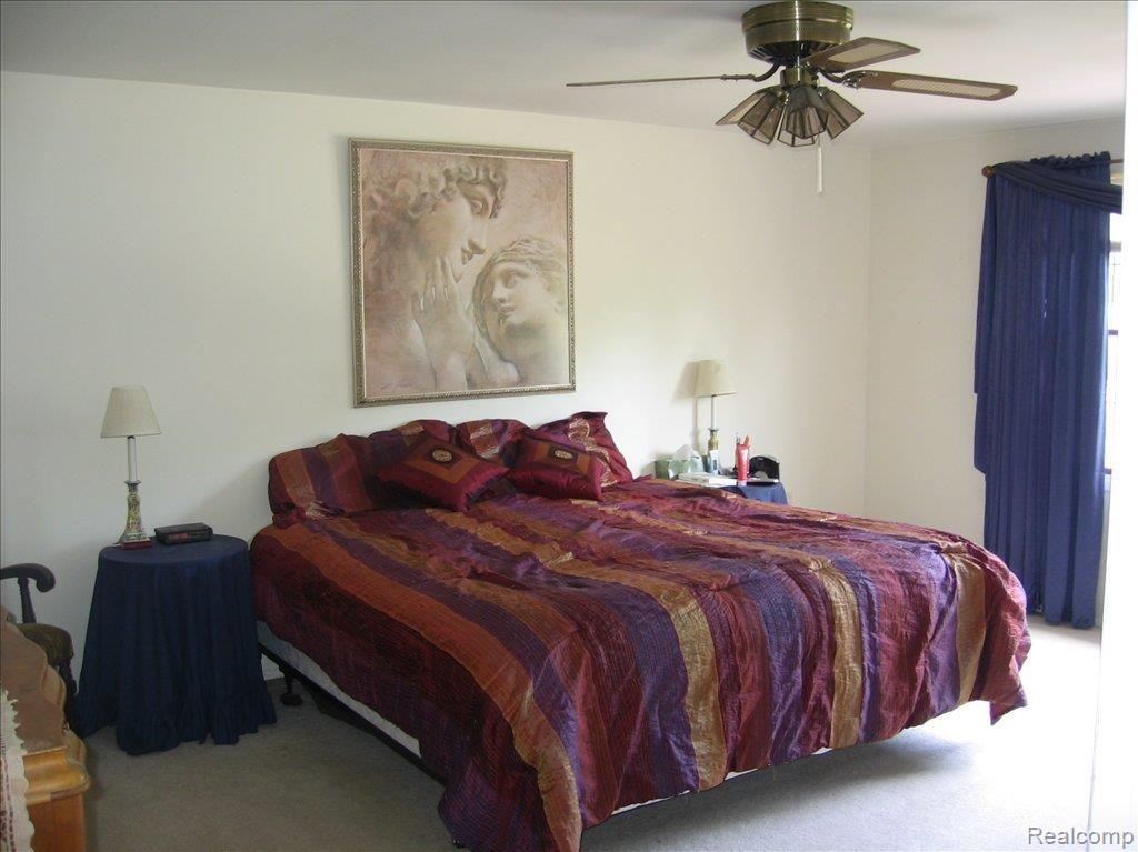 590 Ten Point Drive Rochester, MI 48309 - Photo 16 of 17 Master Bedroom