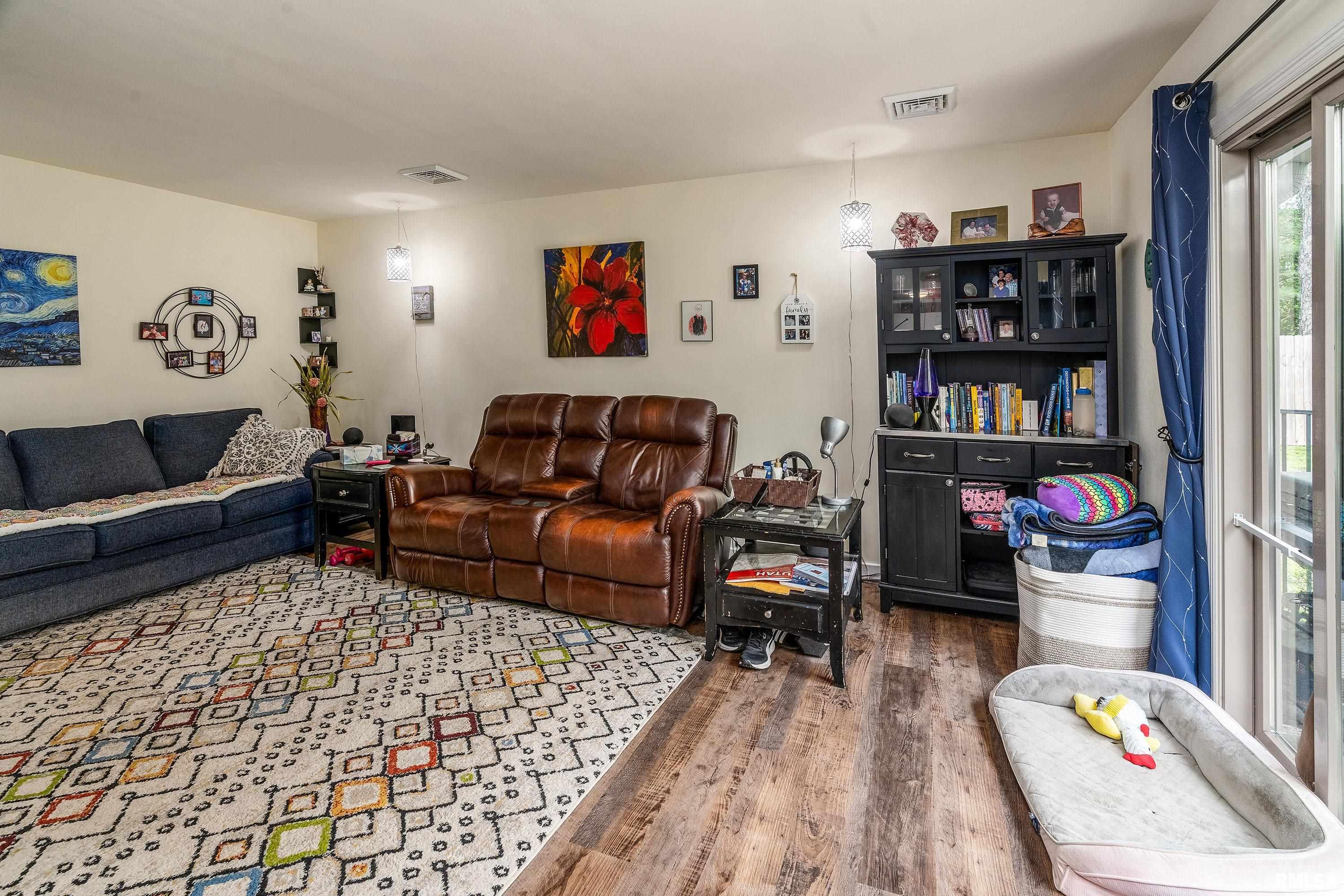 2017 West Norwood Drive Carbondale, IL 62901 - Photo 10 of 32