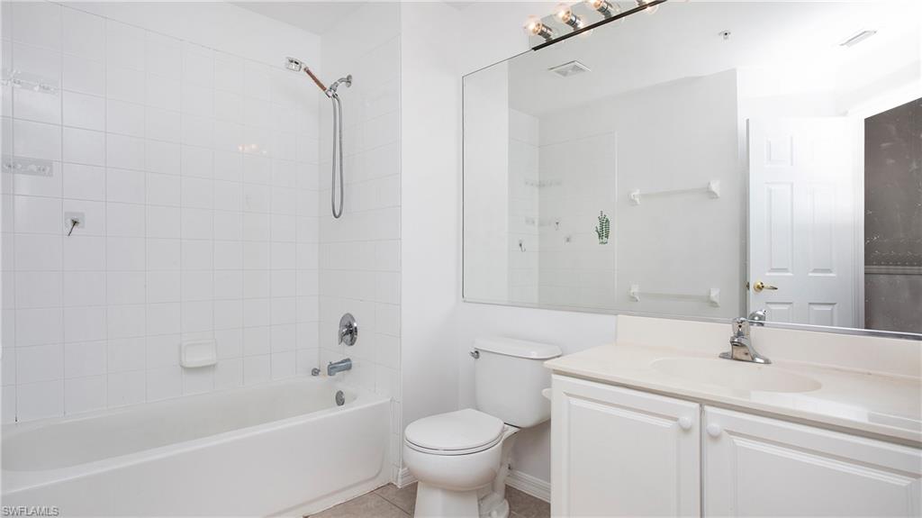 880 Hampton Circle Naples, FL 34105 - Photo 27 of 36