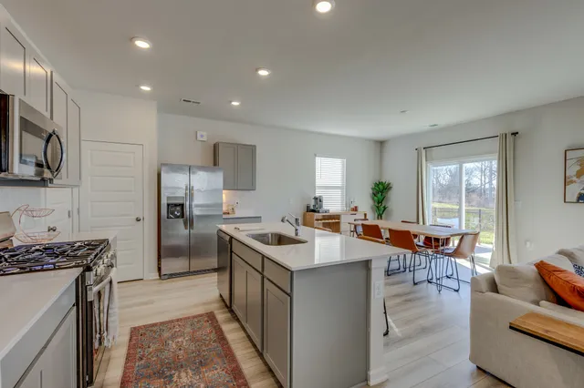 $514,400 | 2356 Robert Gwynne Drive, Smyrna, TN 37167