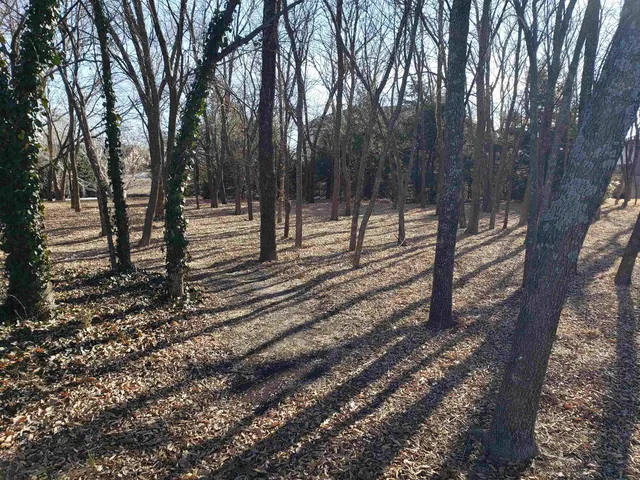 $50,000 | 814 South Clear Crk Circle, Wichita, KS 67230