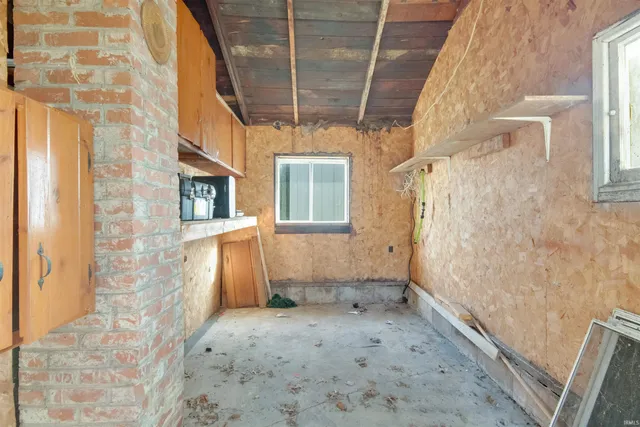 $120,000 | 367 West Wolfe Street, Sullivan, IN 47882