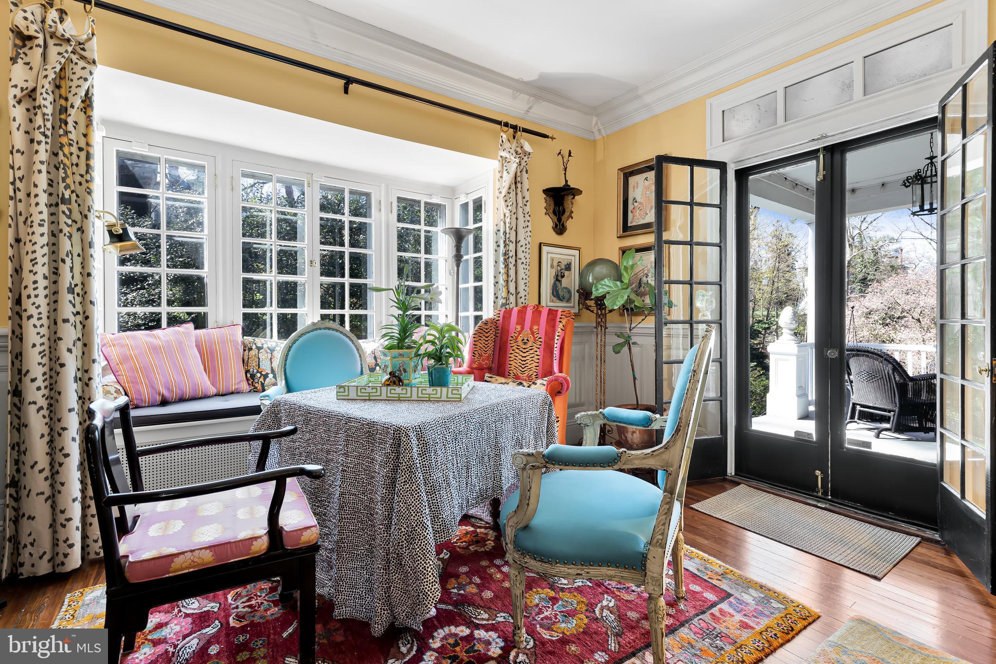 2 Hillside Road Baltimore, MD 21210 - Photo 11 of 79 a view of a livingroom with furniture