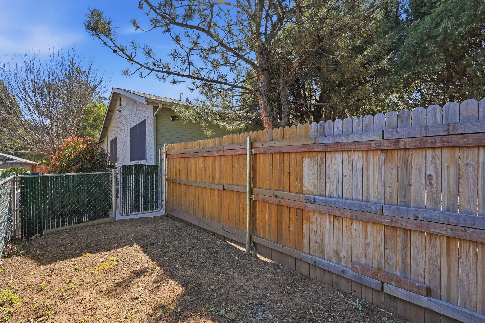 310 North Trailwood Road Payson, AZ 85541 - Photo 53 of 55 a view of a backyard with wooden fence