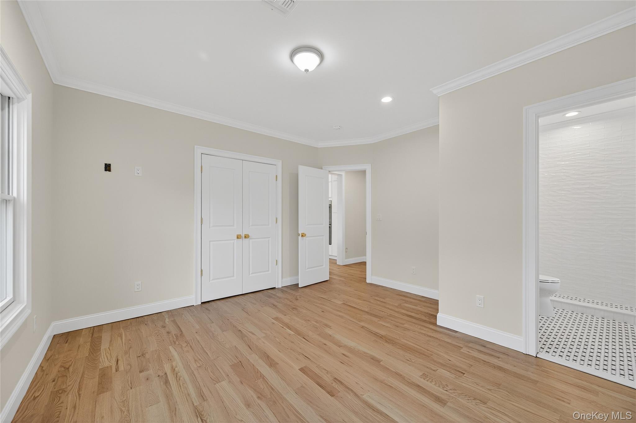 229 Brixton Road Garden City, NY 11530 - Photo 17 of 40