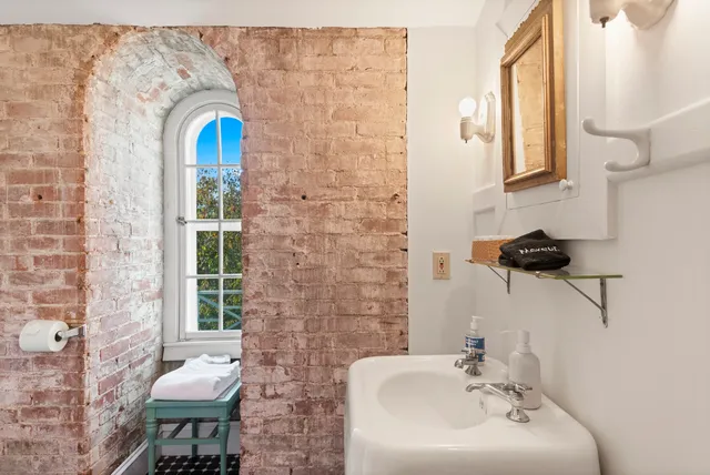 $18,875,000 | 35 Shell Street, Nantucket, MA 02554