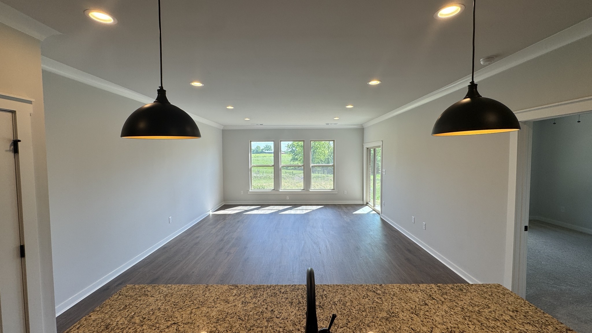 464 West Foxrun Springfield, TN 37172 - Photo 4 of 27