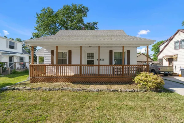 $189,900 | 1814 Pleasant Avenue, New Holstein, WI 53061