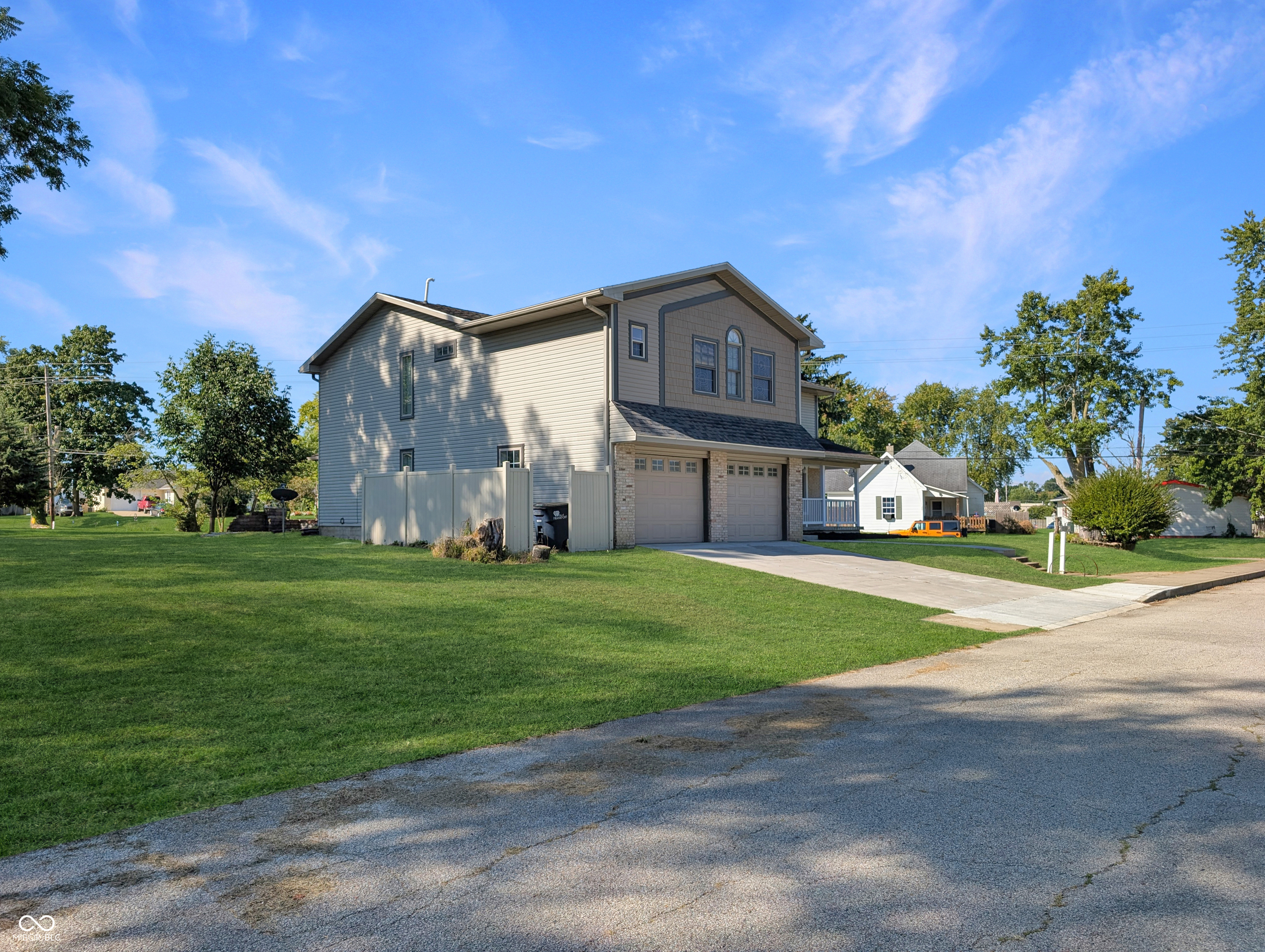 401 Knox Street Frankfort, IN 46041 - Photo 2 of 40