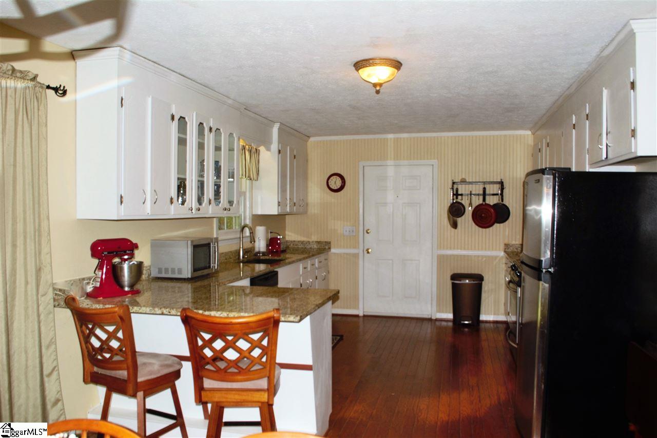 457 Old Fox Squirrel Ridge Road Pickens, SC 29671 - Photo 14 of 24