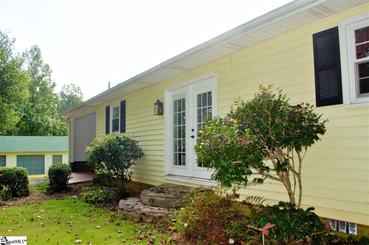 457 Old Fox Squirrel Ridge Road Pickens, SC 29671 - Photo 4 of 24