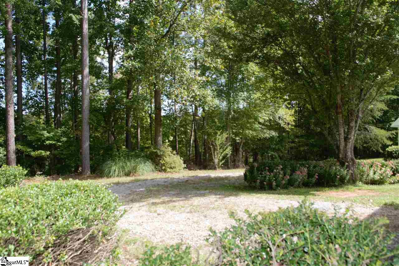 457 Old Fox Squirrel Ridge Road Pickens, SC 29671 - Photo 9 of 24