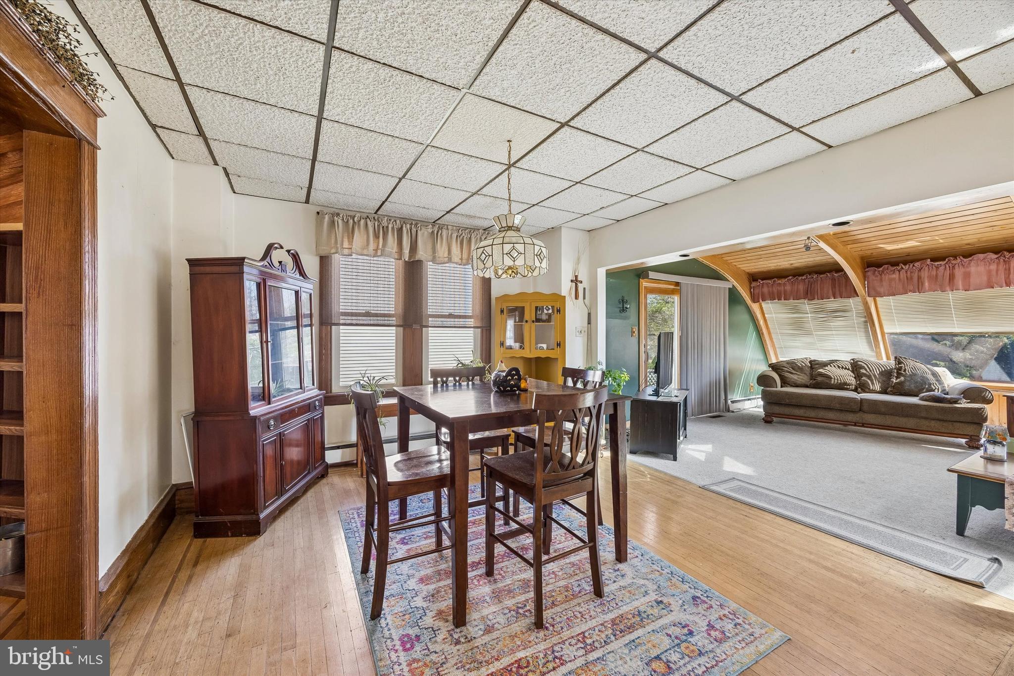 620 Gilbert Road Ridley Park, PA 19078 - Photo 9 of 35 a dining room with furniture and window