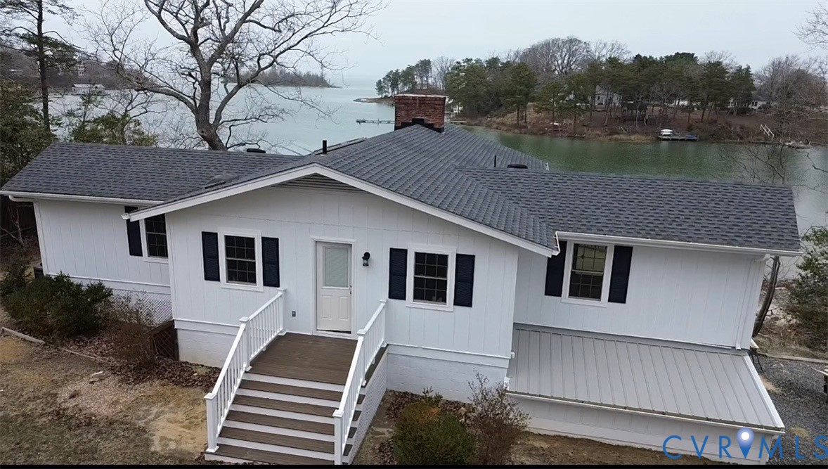 483 Mechams Cove Road Topping, VA 23169 - Photo 3 of 38