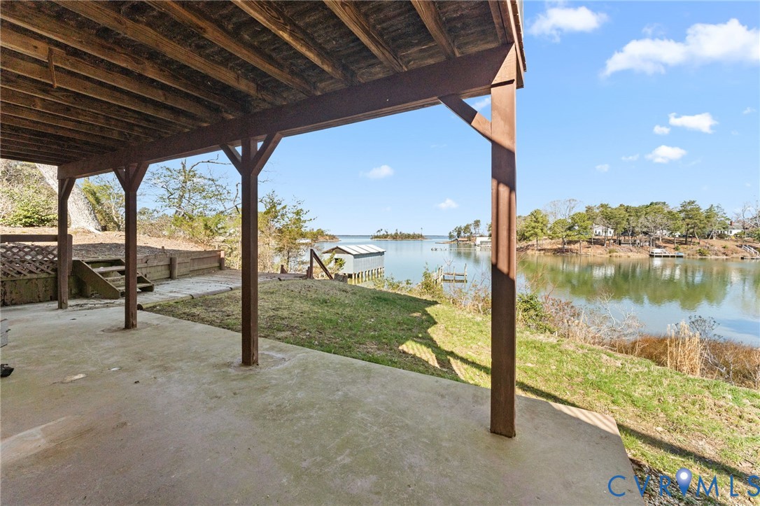 483 Mechams Cove Road Topping, VA 23169 - Photo 33 of 38