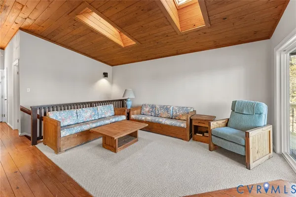 $765,000 | 483 Mechams Cove Road, Topping, VA 23169