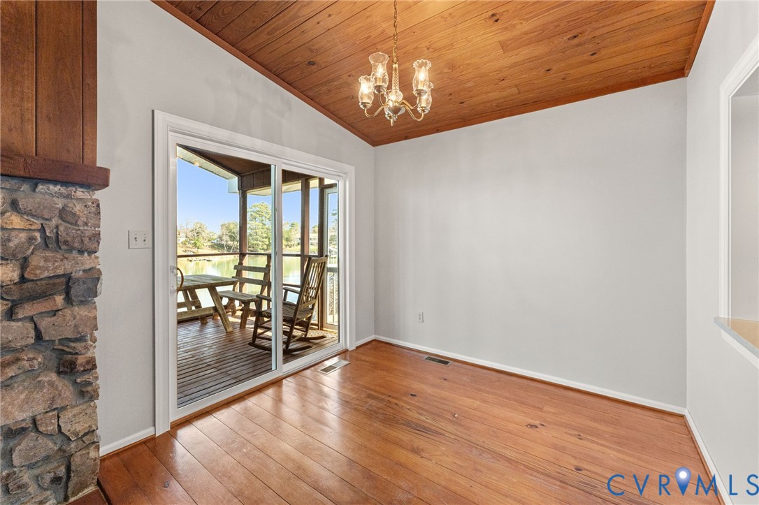 483 Mechams Cove Road Topping, VA 23169 - Photo 9 of 38