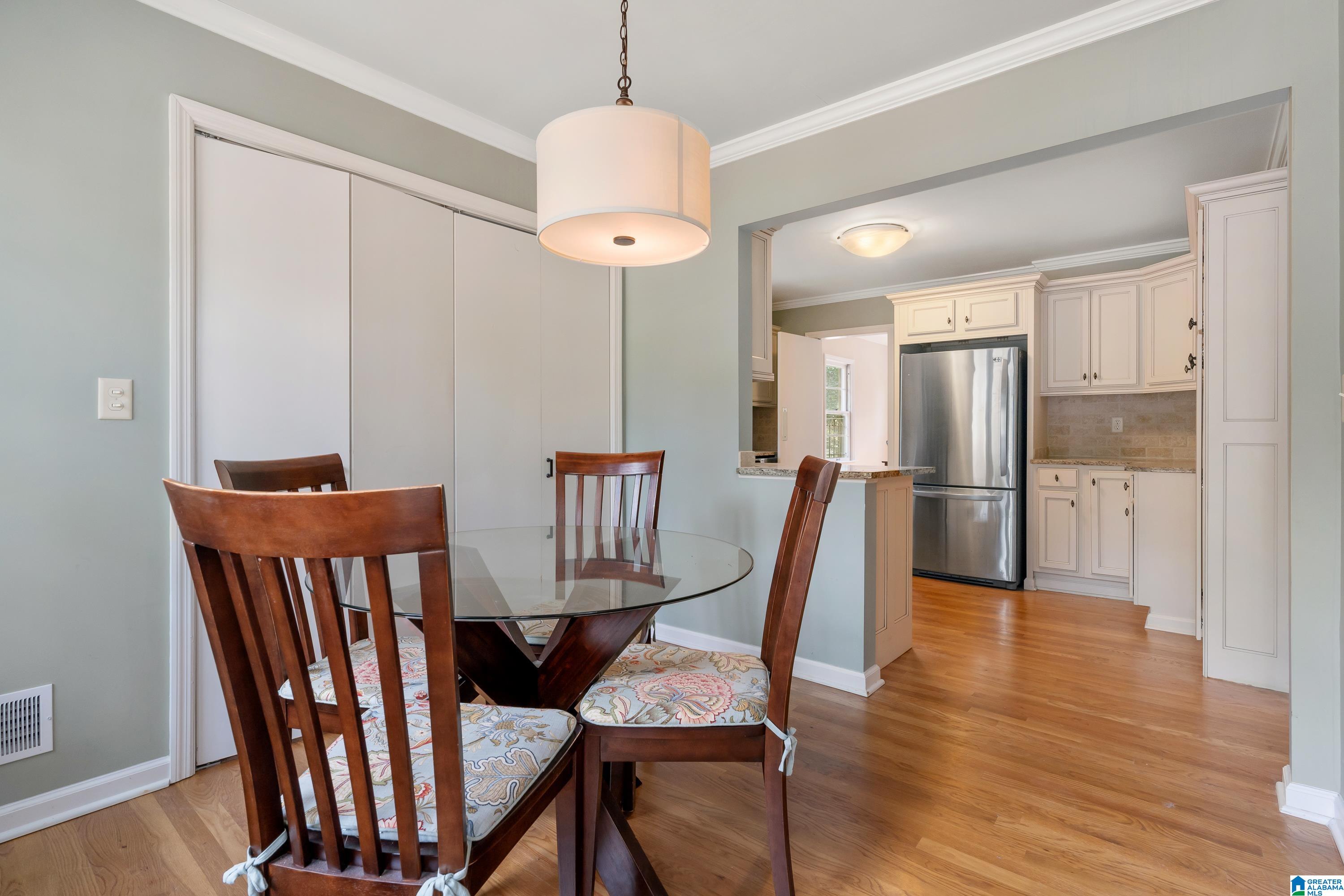 708 Warwick Road Birmingham, AL 35209 - Photo 13 of 32
