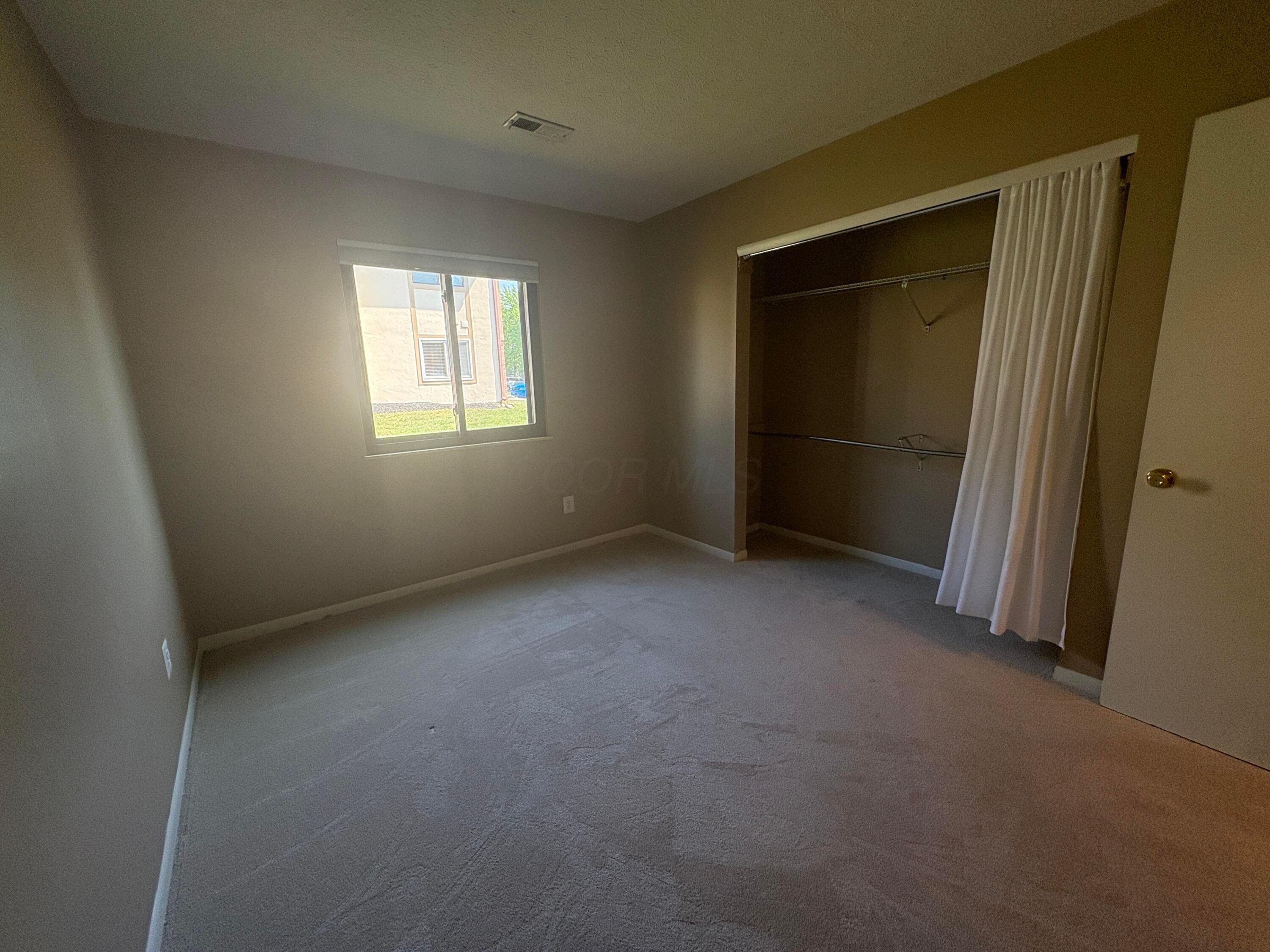 2271 Hedgerow Road, Unit 2271C Columbus, OH 43220 - Photo 15 of 23 IMG_0610