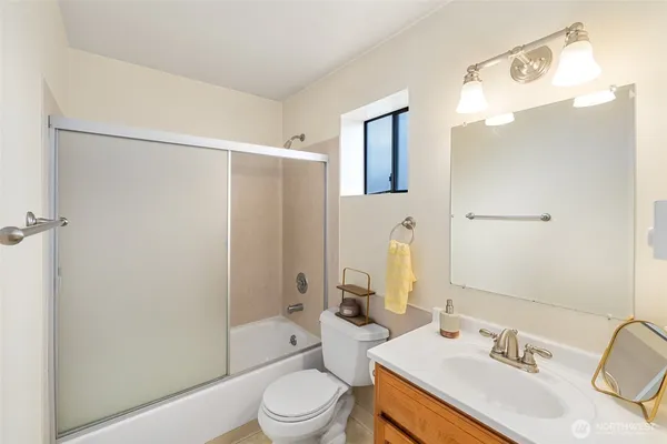 $227,000 | 1506 North Defiance Street, Unit R102, Tacoma, WA 98406