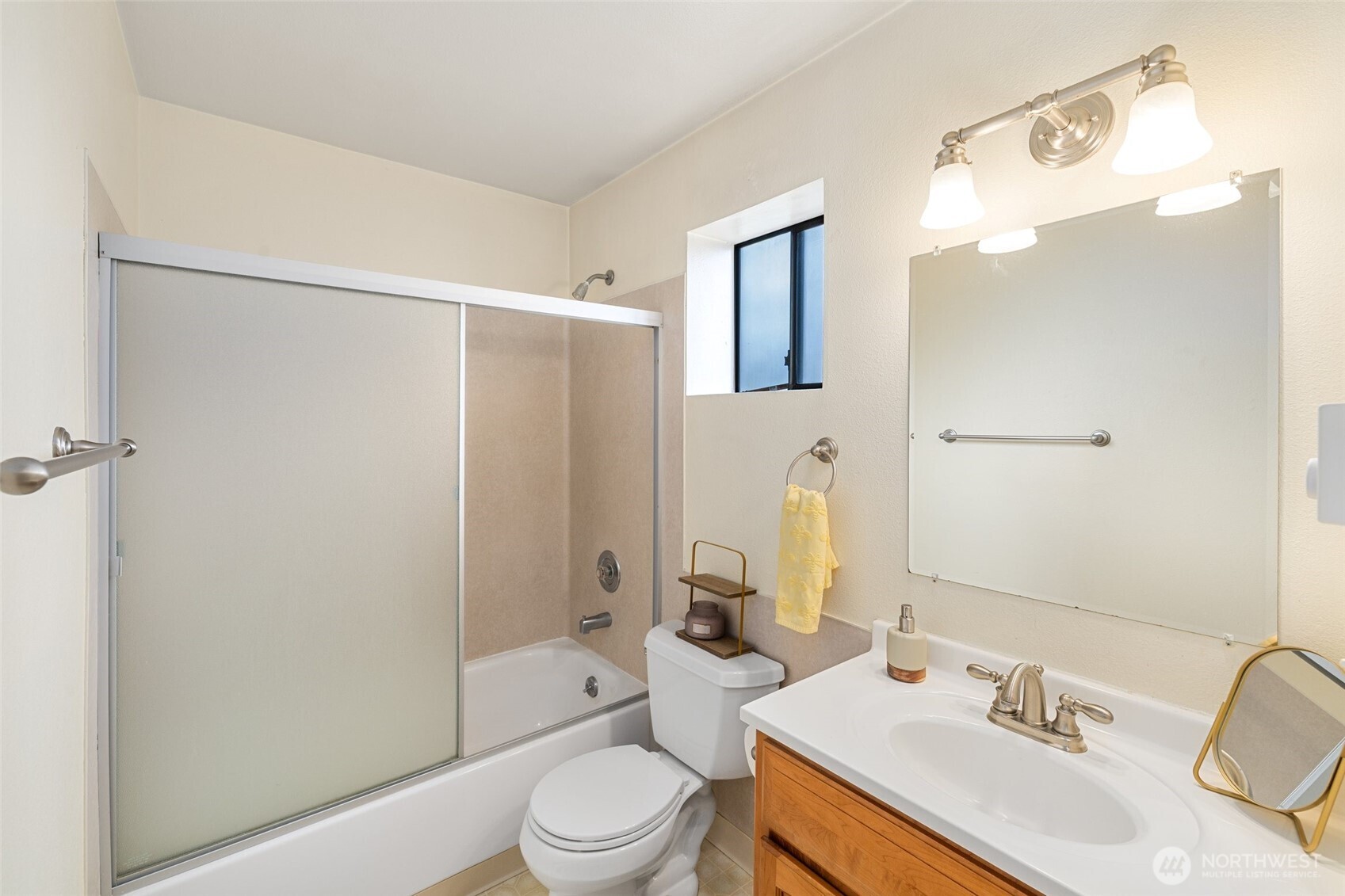 1506 North Defiance Street, Unit R102 Tacoma, WA 98406 - Photo 11 of 22