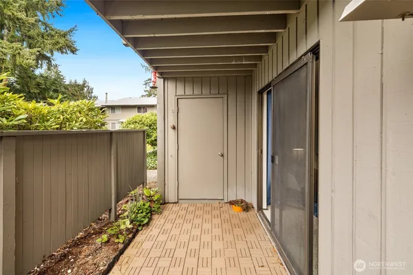 $227,000 | 1506 North Defiance Street, Unit R102, Tacoma, WA 98406