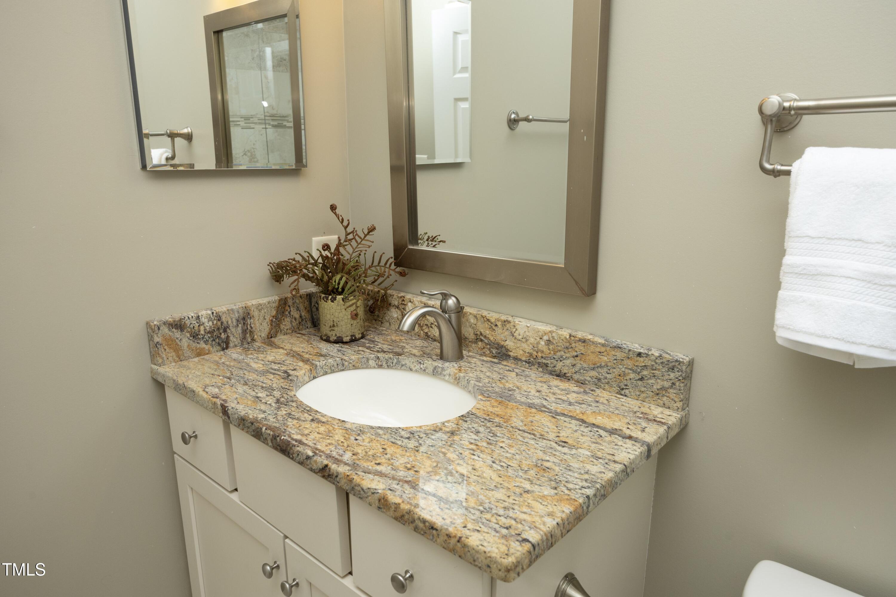 6417 Meadow View Drive Raleigh, NC 27609 - Photo 20 of 42 BathDetail
