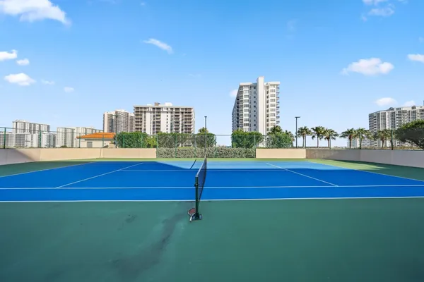 $739,000 | 3020 Northeast 32nd Avenue, Unit 1512, Fort Lauderdale, FL 33308