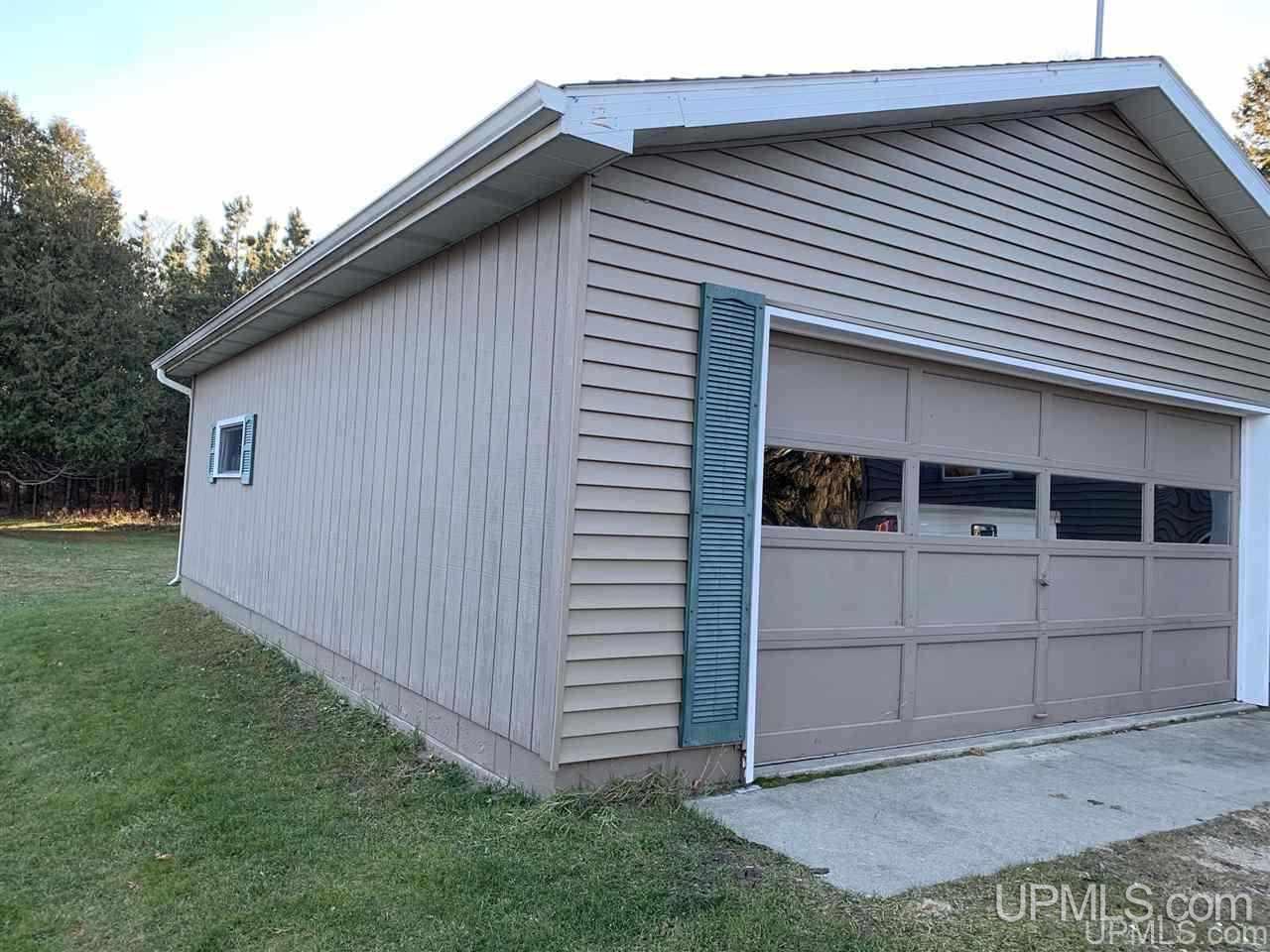2763 W Jackson Road Gulliver, MI 49840 - Photo 5 of 40
